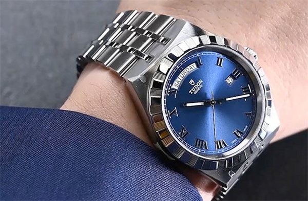 帝舵腕表表带太紧应该咋处理(图) 帝舵腕表表带太紧应该咋处理(图)