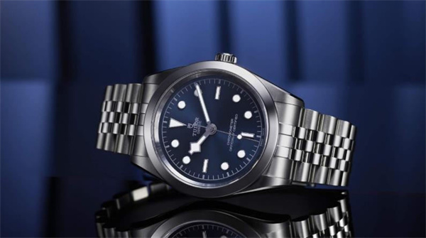 帝舵腕表表壳破裂处理技巧详解（图）