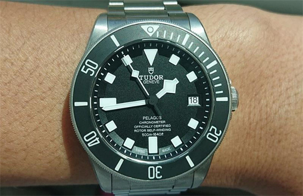 帝舵腕表走快了解决方法集锦(图) 帝舵腕表走快了解决方法集锦(图)