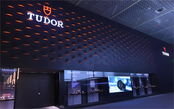 帝舵手表机芯里面有划痕解决方法深度解析(图) 帝舵手表机芯里面有划痕解决方法深度解析(图)