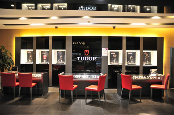 帝舵腕表发条一直上不紧处理方法是什么(图) 帝舵腕表发条一直上不紧处理方法是什么(图)