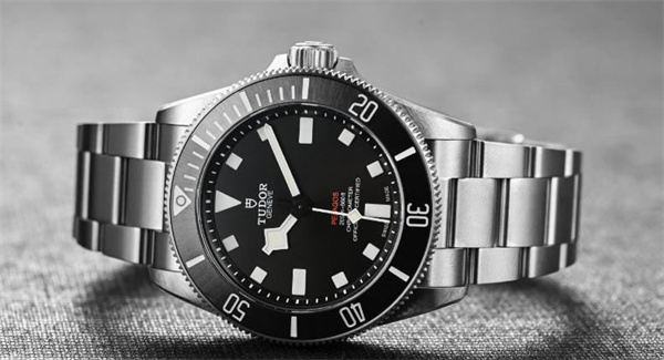 帝舵手表发条拧反了怎么解决（图）