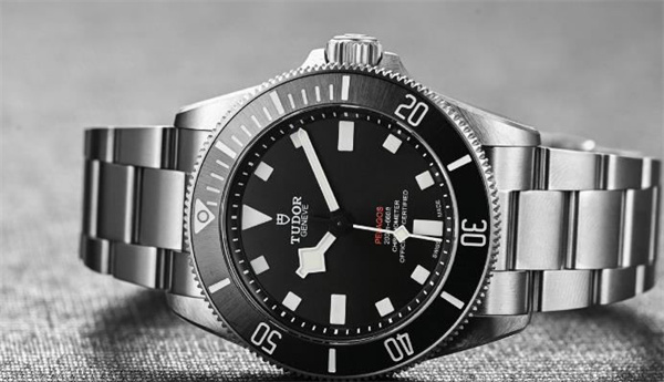 帝舵腕表脏了解决方法集锦(图) 帝舵腕表脏了解决方法集锦(图)