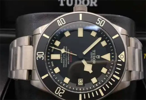 帝舵腕表走慢了处理办法（图）